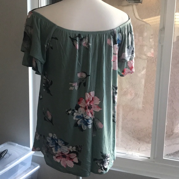 MOA USA cute floral flowing top M - Picture 2 of 6